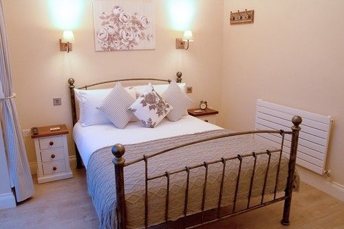 Accommodation Bristol Airport Redhill  Екстериор снимка
